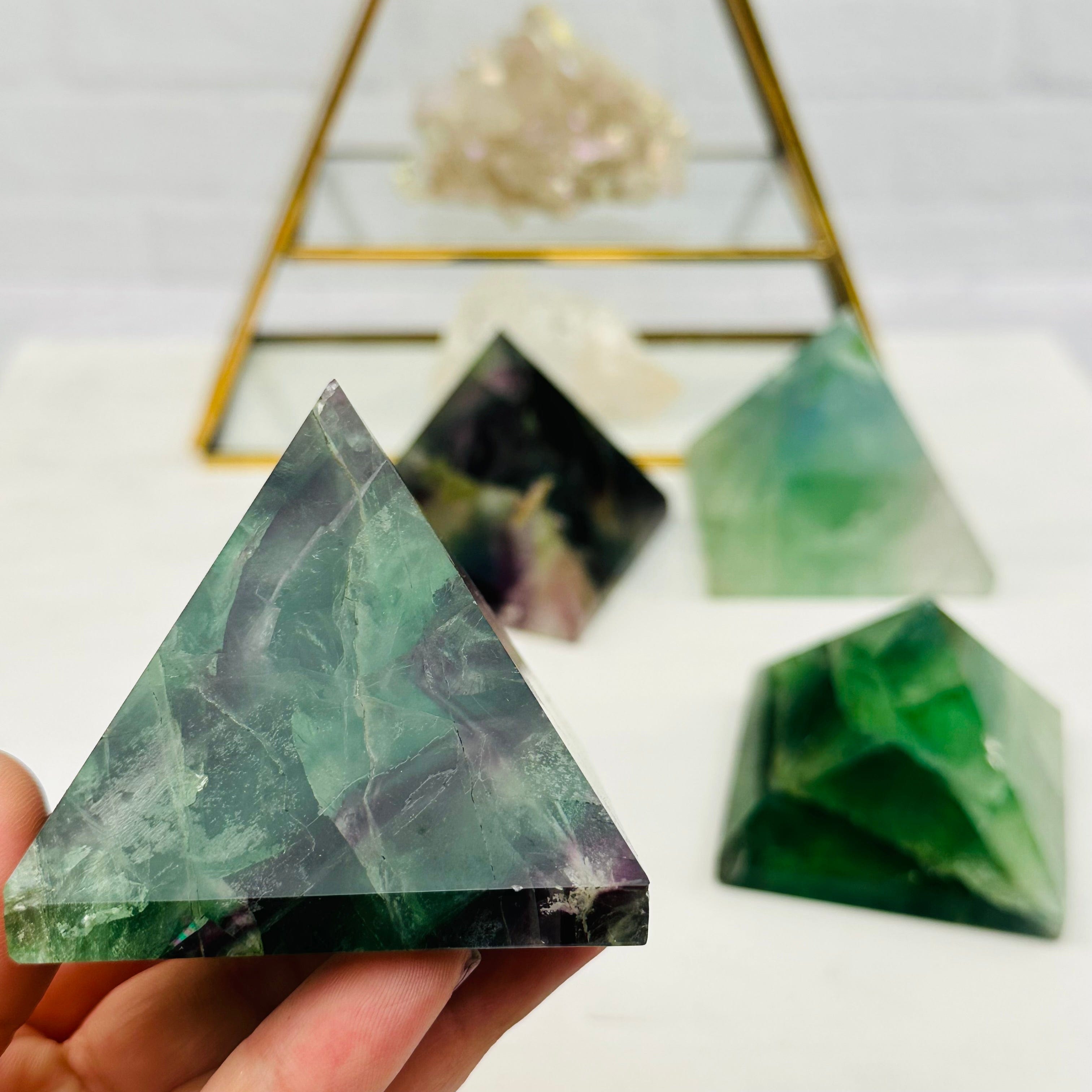 Fluorite Pyramid AA Quality (LB-BLKCAB-S5B)